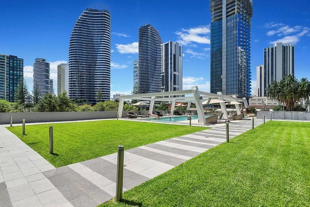 Beach & City Dreams At Avani Broadbeach Gold Coast Austrália