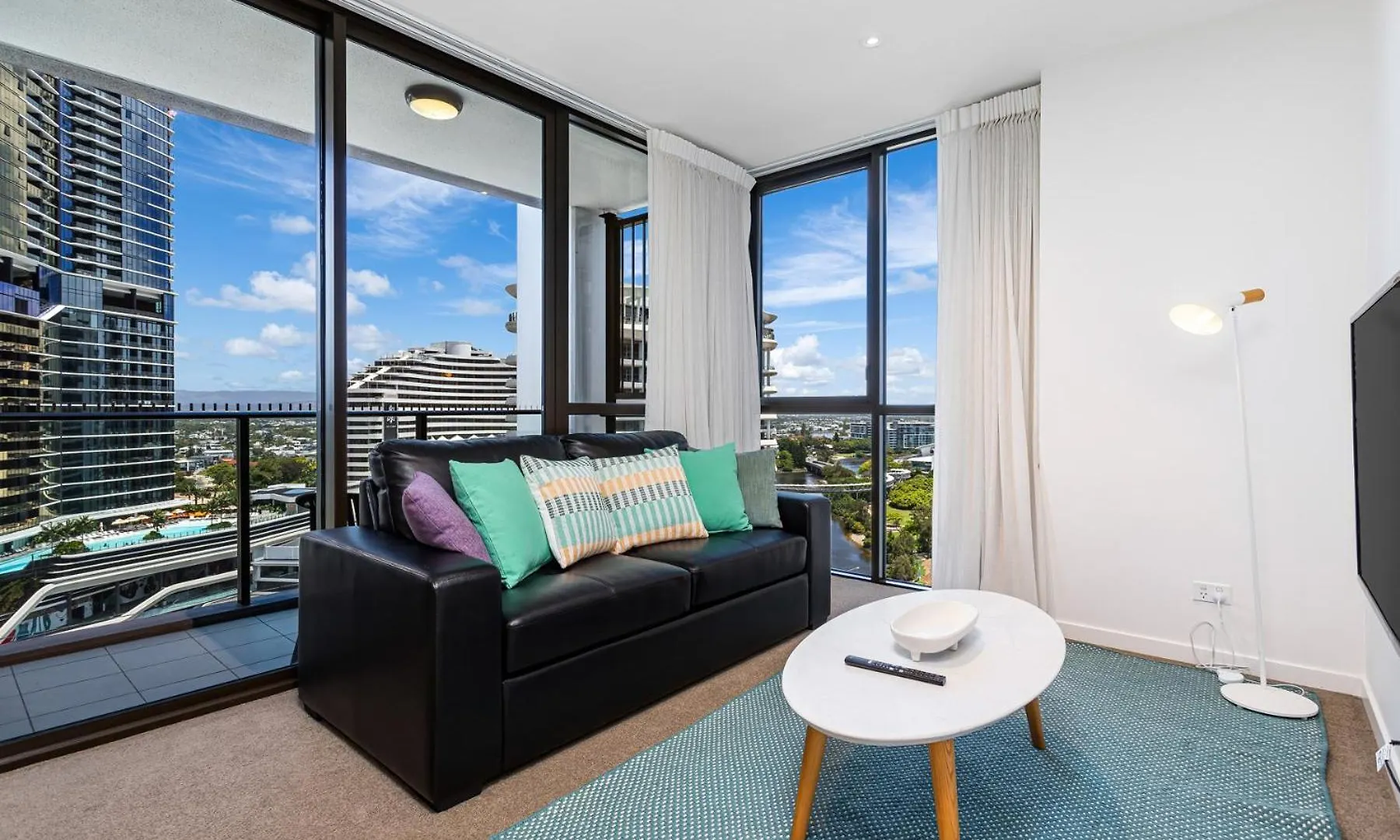 Beach & City Dreams At Avani Broadbeach Gold Coast